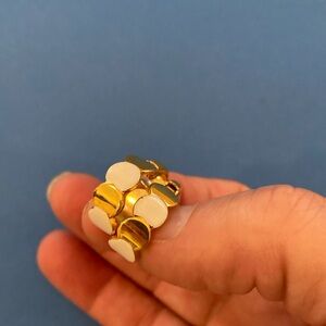 Elegant Gold and White Women's  earrings